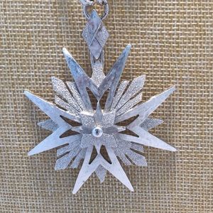 Beautiful Vintage Monet Star Pendant Necklace
